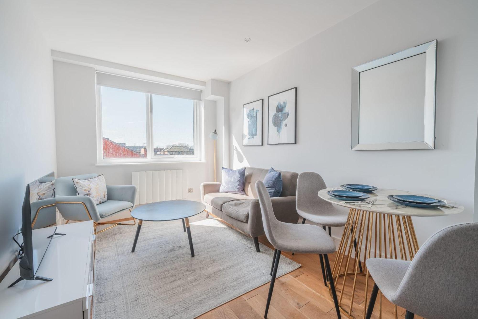 Modern 1 Bedroom In